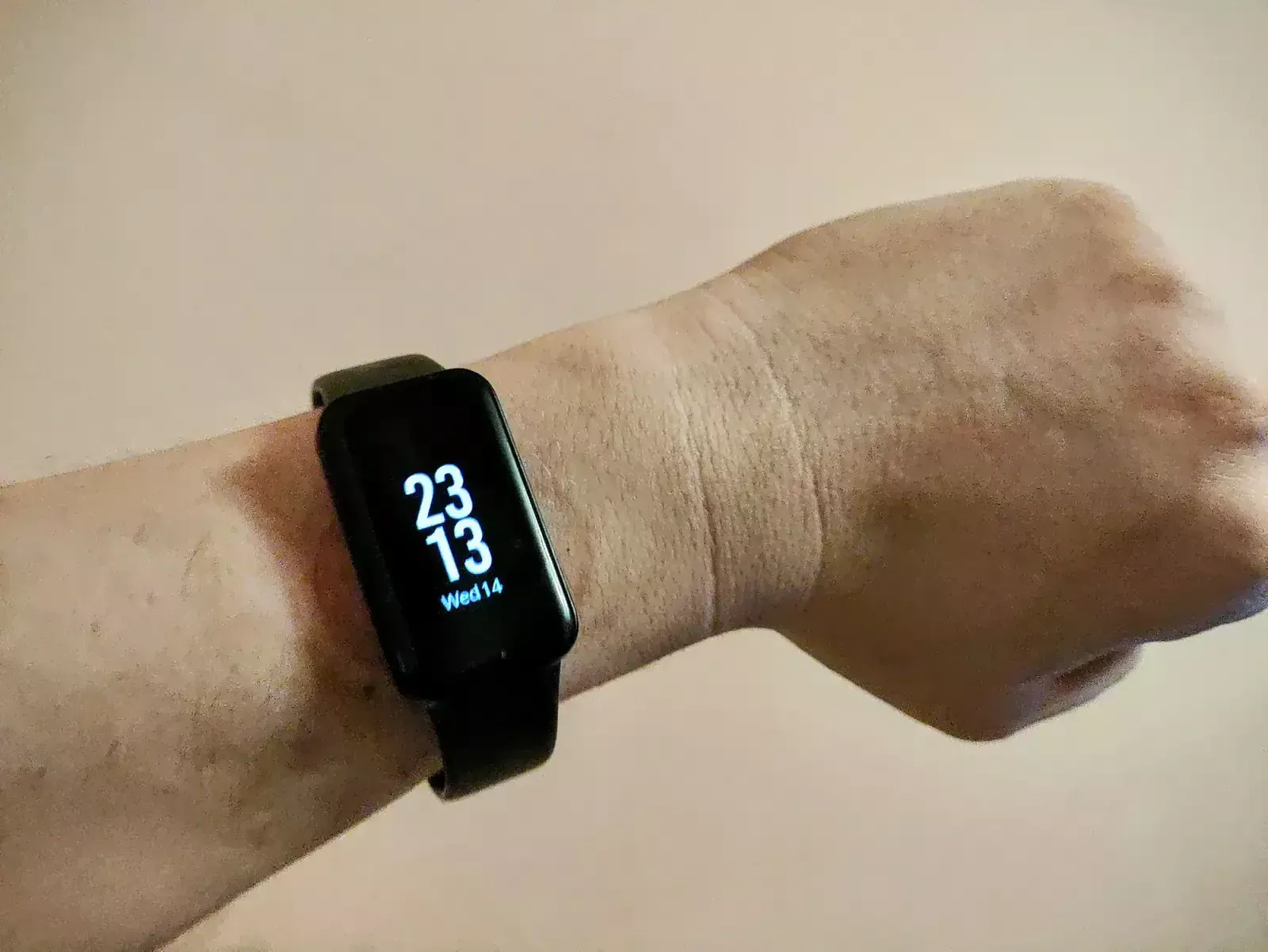 Xiaomi Redmi Smart Band Pro sa uključenim AoD-om
