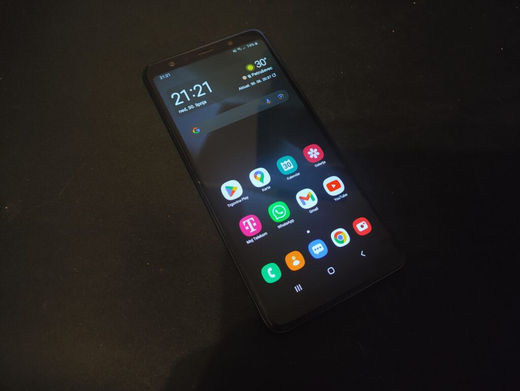 Samsung Galaxy A7 (2018) photo for review, shot in June 2024